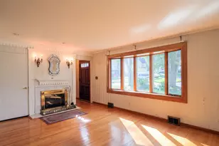 13 Honor Rd, West Haven, CT 06516 - Photo 9