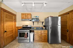 52 Russell St, Manchester, CT 06040 - Photo 5
