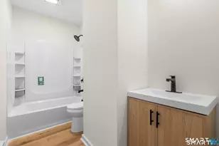704 Maple St, Bridgeport, CT 06608 - Photo 11