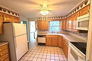 30 Brownson Dr, Shelton, CT 06484 - Photo 3