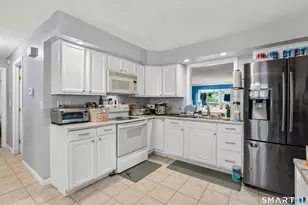 25 White Dr, Hamden, CT 06514 - Photo 7
