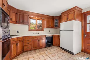 21 Park St, Stafford, CT 06076 - Photo 9