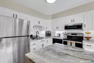 30 Sheila Ct, Bristol, CT 06010 - Photo 9
