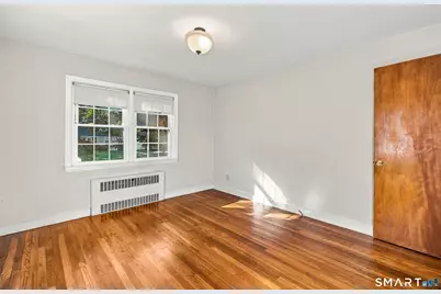 276 Nichols Terrace, Stratford, CT 06614 - Photo 11