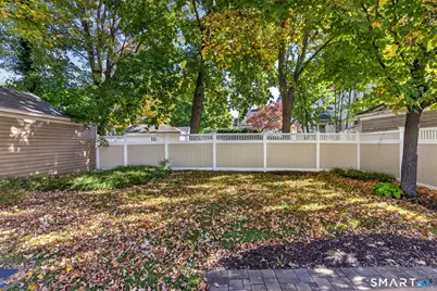 2647 Whitney Avenue, Hamden, CT 06518 - Photo 35