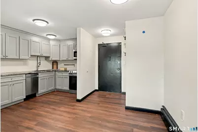 108 Oakwood Avenue #T4, West Hartford, CT 06119 - Photo 5