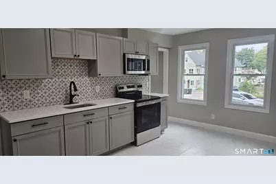 112 Larrabee Street #1st floor, East Hartford, CT 06108 - Photo 1