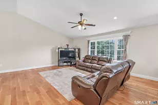 26R Hoinski Way, Ansonia, CT 06401 - Photo 11