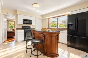 291-293 Bruce Ave, Stratford, CT 06615 - Photo 5