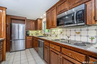 79 Bloomfield Avenue, West Hartford, CT 06107 - Photo 13
