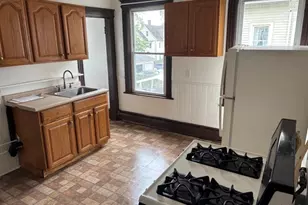39-41 South St, Hartford, CT 06114 - Photo 9