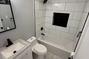 250 Jackson Ave, Stratford, CT 06615 - Photo 7