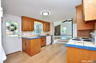 8 Peppercorn Ln, East Granby, CT 06026 - Photo 9
