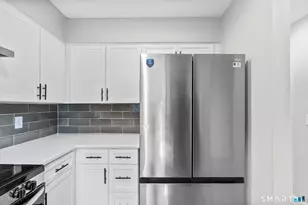 33 Deer Run, Bethel, CT 06801 - Photo 11