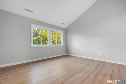 33 Deer Run #33, Bethel, CT 06801 - Photo 19