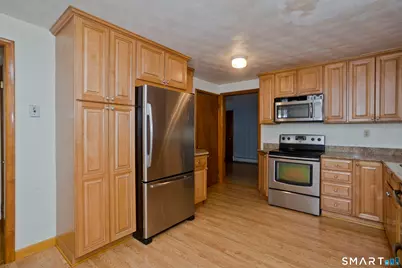 326 Elm Street, Windsor Locks, CT 06096 - Photo 5