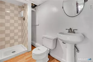 11 Hallmark Pl, Stamford, CT 06906 - Photo 13