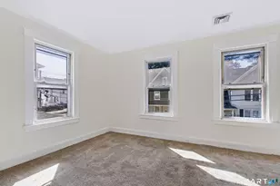10 Glover Pl, Middletown, CT 06457 - Photo 11