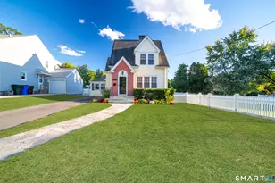 101 Robbins Dr, Wethersfield, CT 06109 - Photo 3