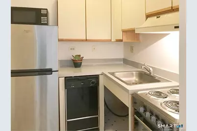 124 Court Street #405, New Haven, CT 06511 - Photo 3