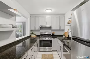 11 Byrne Ct, Farmington, CT 06032 - Photo 13