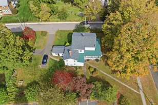 8 Prospect St, Essex, CT 06426 - Photo 5