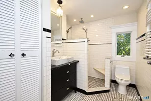 1125 Forest Rd, New Haven, CT 06515 - Photo 31
