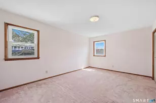 27 Homesteader Ln, West Haven, CT 06516 - Photo 13