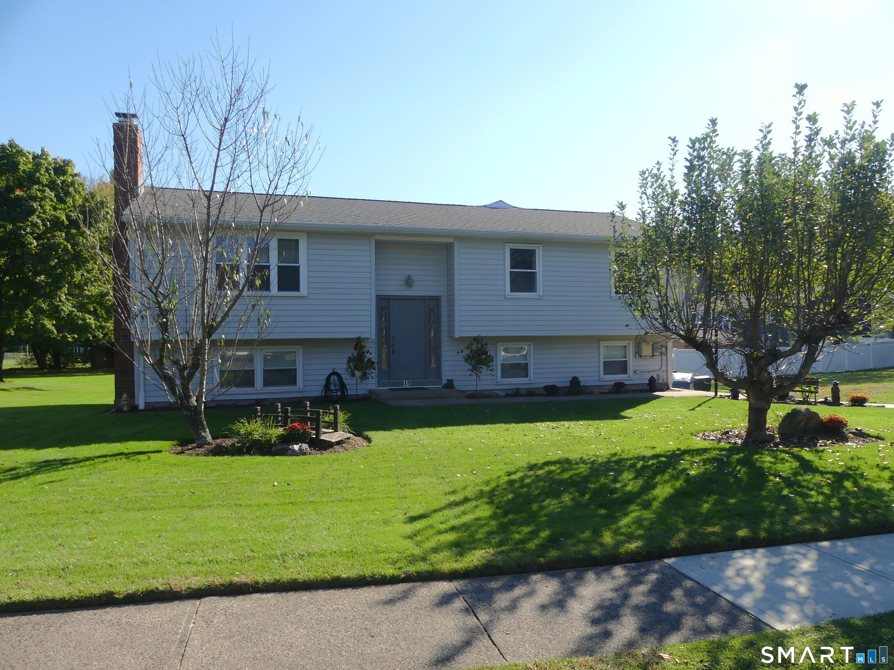 49 Bluebird Ln, Berlin, CT 06037 - MLS 24212617 - Coldwell Banker