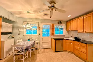 21 Fox Den Rd, Danbury, CT 06811 - Photo 9