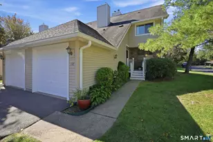 137 Foxboro Dr, Newington, CT 06111 - Photo 3
