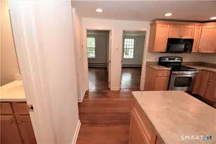 27 Boston St, Guilford, CT 06437 - Photo 7