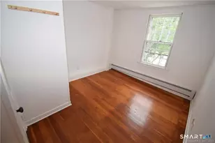 27 Boston St, Guilford, CT 06437 - Photo 9