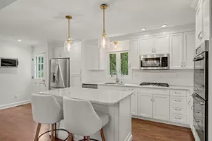 218 Stamford Ave, Stamford, CT 06902 - Photo 5