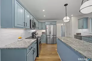 14 Shore Rd, Danbury, CT 06811 - Photo 9