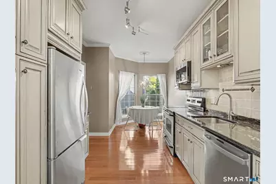 132 Hope Street #J, Stamford, CT 06906 - Photo 11