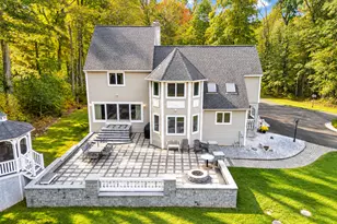 367 Cedarwood Dr, Orange, CT 06477 - Photo 5