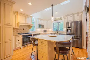 367 Cedarwood Dr, Orange, CT 06477 - Photo 15
