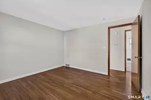 27 Manila Ave, Woodbridge, CT 06525 - Photo 15