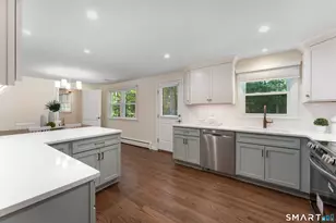 96 Glenwood Dr, Guilford, CT 06437 - Photo 9