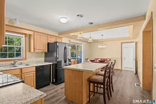 872 Mansfield City Rd, Mansfield, CT 06268 - Photo 5
