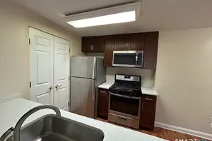 488 Bedford St, Stamford, CT 06901 - Photo 3