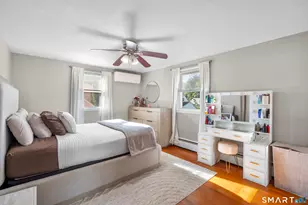 142 Cambridge St, Stratford, CT 06614 - Photo 21