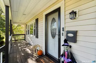 142 Cambridge St, Stratford, CT 06614 - Photo 3