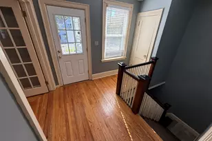 54-56 Sharon St, Hartford, CT 06112 - Photo 7