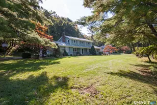 39 Hunters Ridge Rd, Shelton, CT 06484 - Photo 1