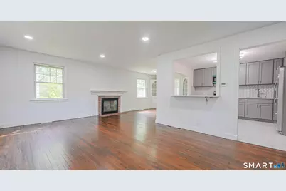 24 Sunfield Circle, Waterbury, CT 06708 - Photo 3