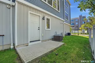 301 Harbour Close Close, New Haven, CT 06405 - Photo 29
