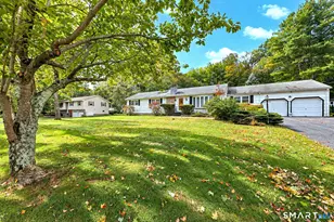 30 Chalon Rd, Trumbull, CT 06611 - Photo 3