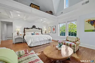 37 Thorne Pl, Bridgeport, CT 06605 - Photo 23